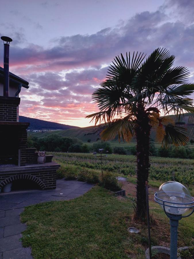 Weingut Licht-Stadtfeld Brauneberg Exterior photo